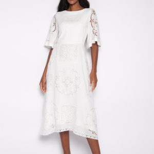 Vestido Midi Bordado com Mangas Curtas Off White – Ligia