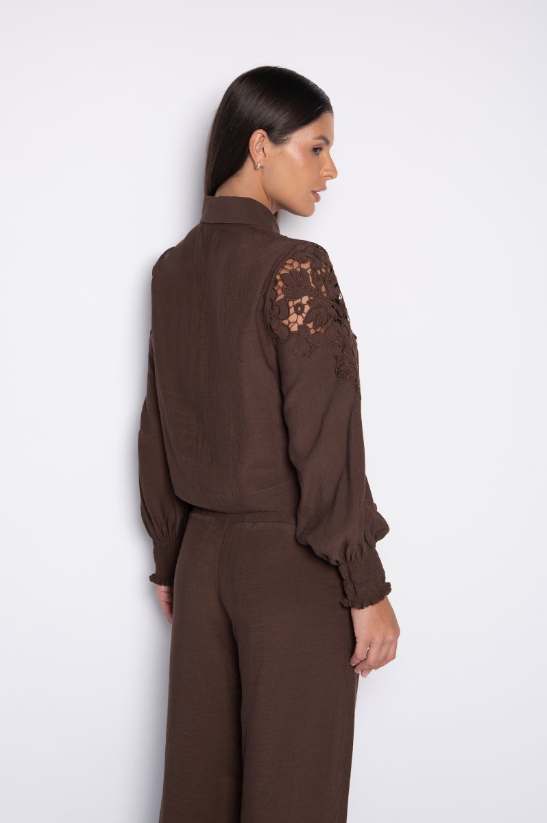 Camisa Cropped Bordada Com Manga Bufante Marron – Zilma - Image 5