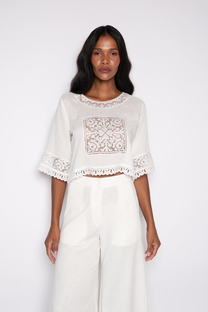 Blusa Cropped Bordada Off White – Alice