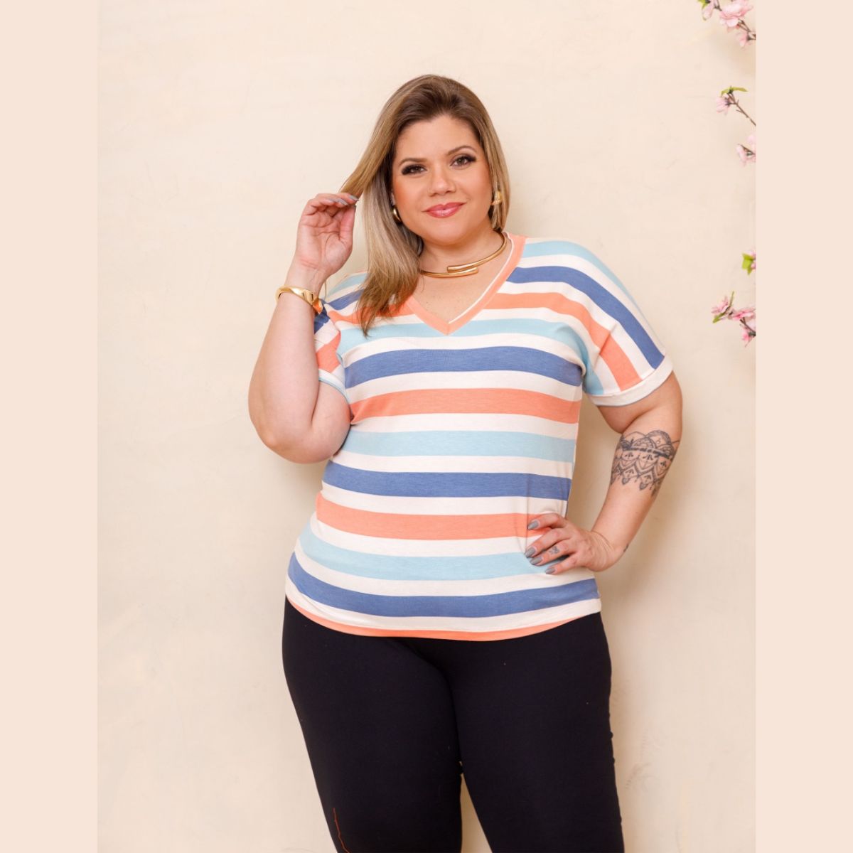 Blusa Feminina Manga Curta Verão Com decote em V Plus Size 39034 - Image 2