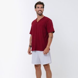 Pijama clássico com abertura