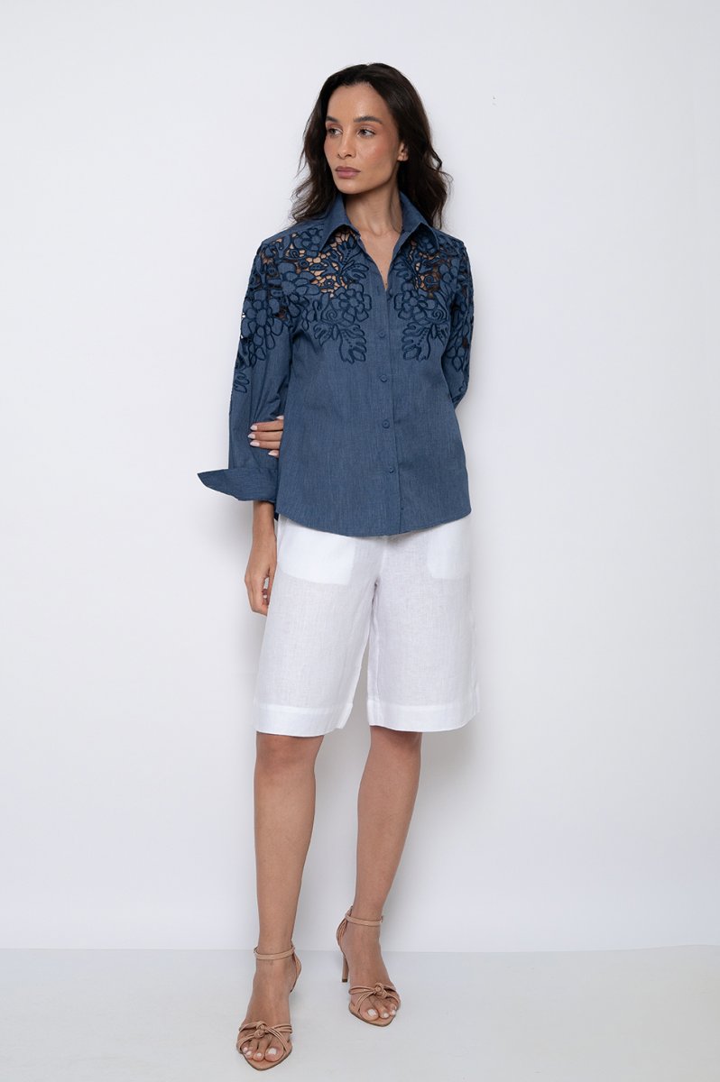 Camisa Bordada Manga 7/8 Jeans Lavagem Escura – Adriana - Image 3
