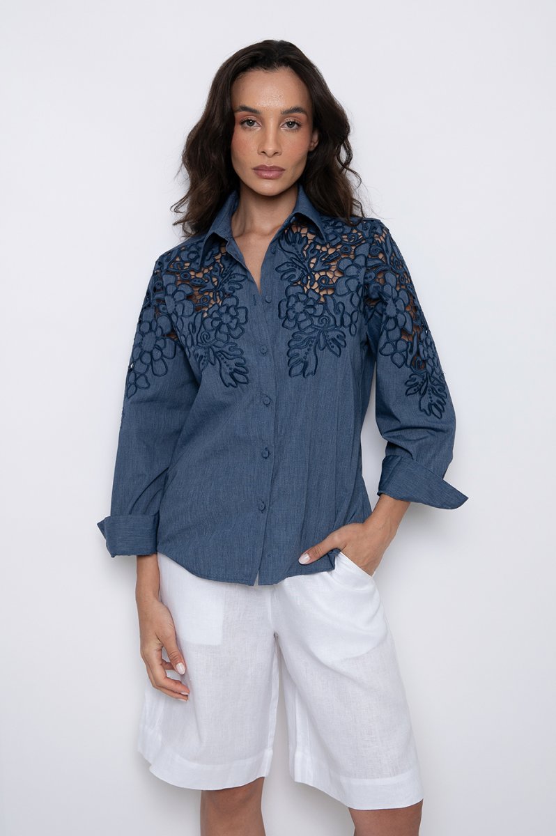 Camisa Bordada Manga 7/8 Jeans Lavagem Escura – Adriana - Image 2