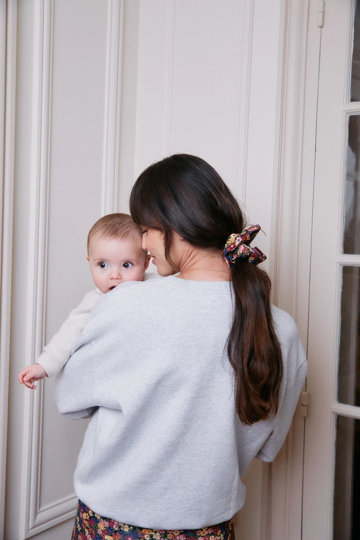 Ivre d'amour Breastfeeding Sweatshirt - Image 4