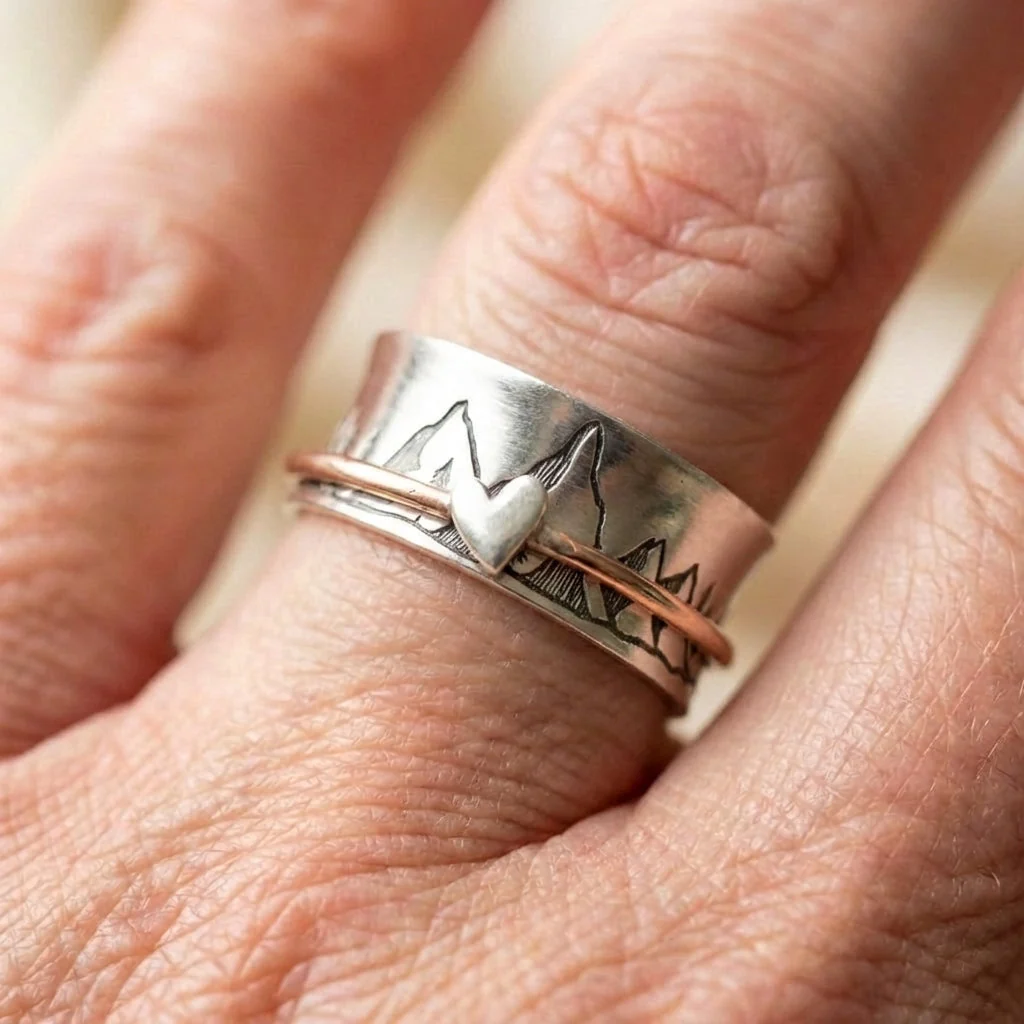 Mountain Heart Spinner Ring