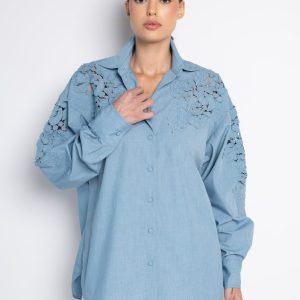 Camisa Oversized Bordada Jeans Lavagem Clara – Sabrina